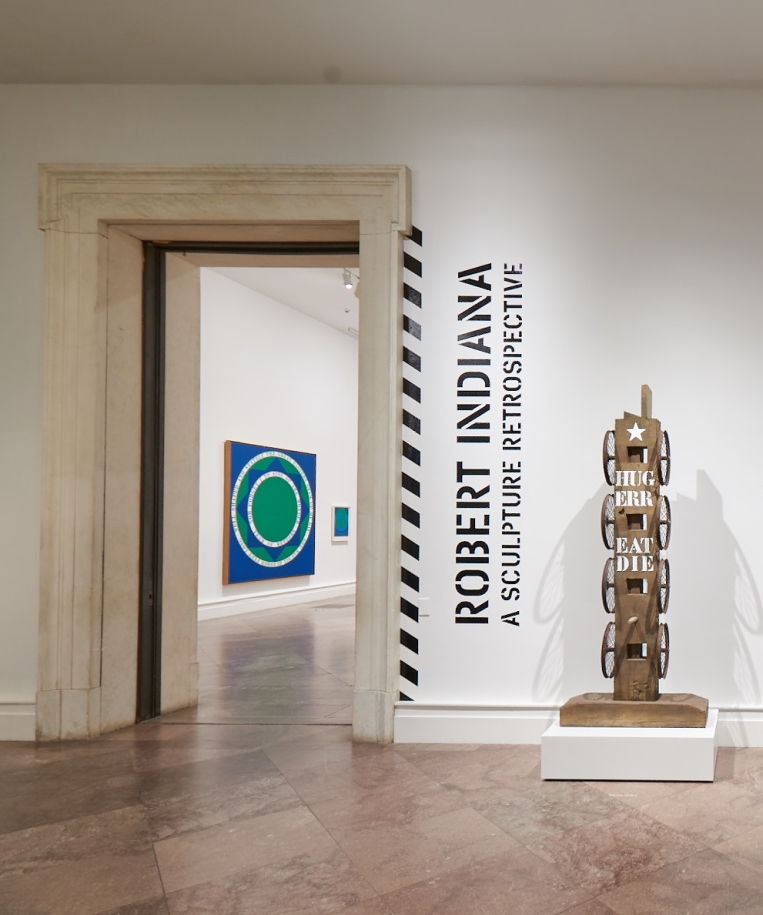 Installation view of&nbsp;Robert Indiana: A Sculpture Retrospective, Albright-Knox Art Gallery, Buffalo, New York, June 16&ndash;September 23, 2018. Left to right, Year of Meteors (1961) and The American Dream&nbsp;(1992, cast 2015). Photo: Tom Powel Imaging