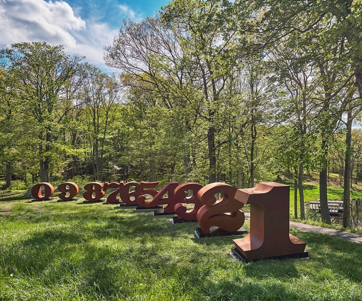 Installation view of Robert Indiana: ONE Through ZERO at Glass House