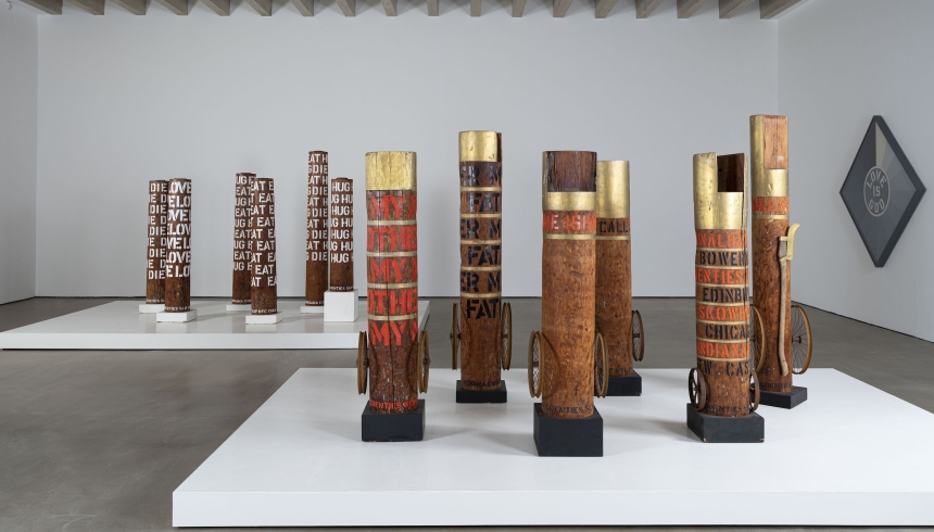 Installation view of columns in the exhibition Robert Indiana: Sculpture 1958–2018 at the Yorkshire Sculpture Park